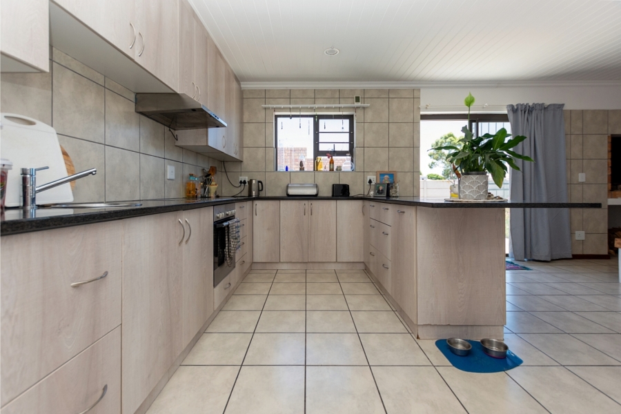 3 Bedroom Property for Sale in Laaiplek Western Cape